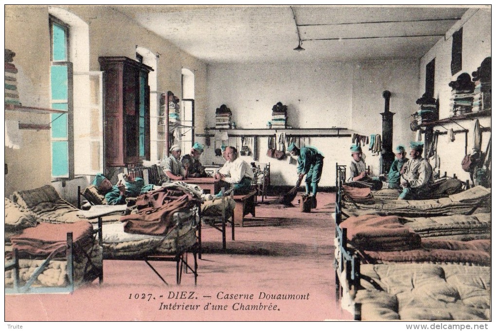 DIEZ CASERNE DOUAUMONT INTERIEUR D'UNE CHAMBREE ANIMEE CARTE COLORISEE - Diez