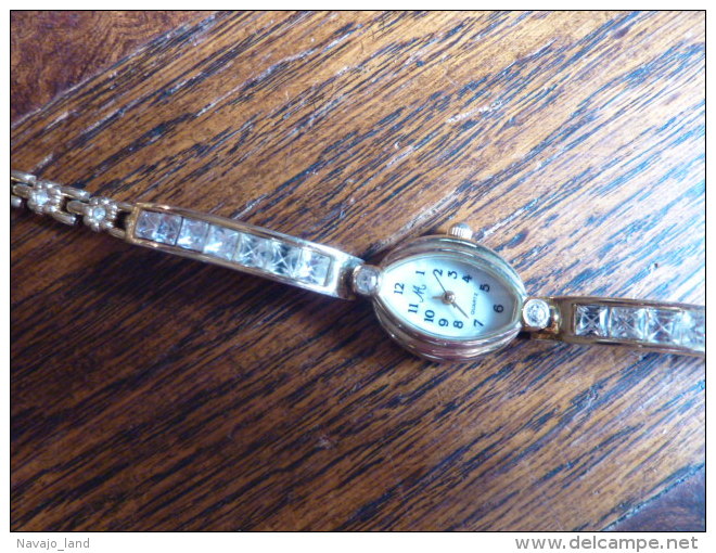 JOLIE MONTRE  BRILLANT QUARTZ - Montres Bijoux