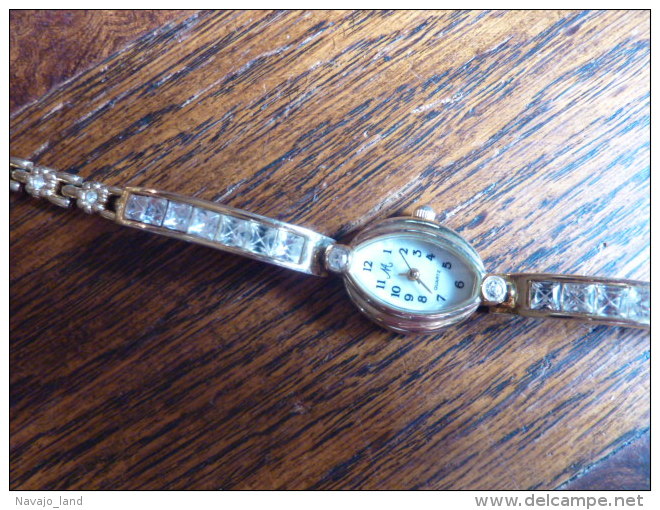JOLIE MONTRE  BRILLANT QUARTZ - Horloge: Juwelen