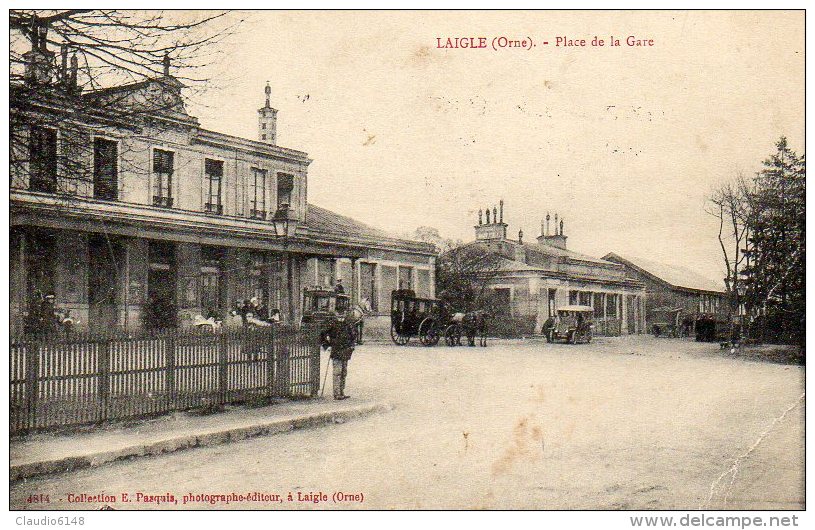 L'Aigle - Place De La Gare (animée, Diligence, Tacot) - L'Aigle