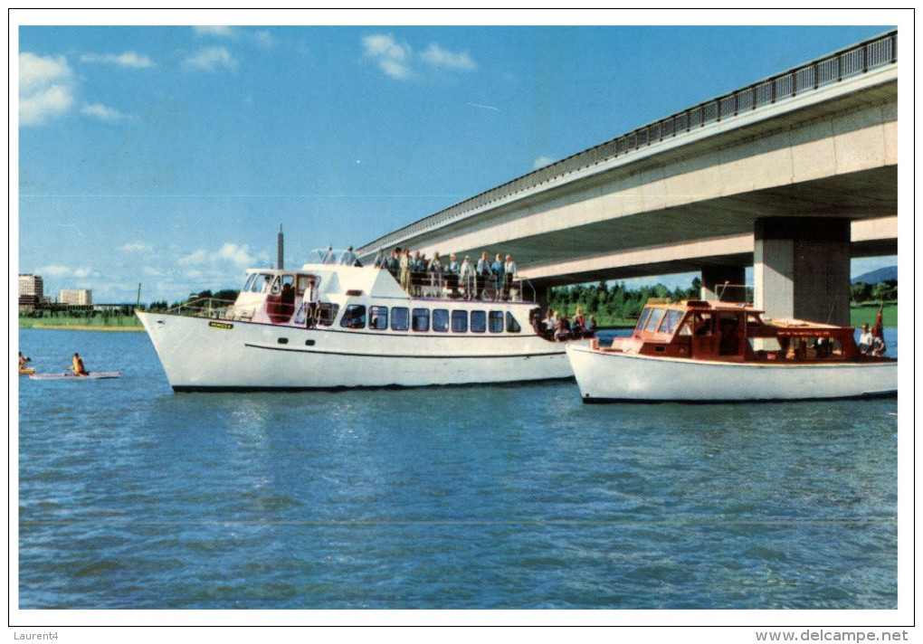 (316) Australia - ACT - Canberra MV Mimosa & MV Marlee - Canberra (ACT)