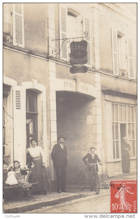 TUFFE : Devanture De L'Hôtel Des Voyageurs A.BELLANGER - Superbe Carte Photo - - Tuffe