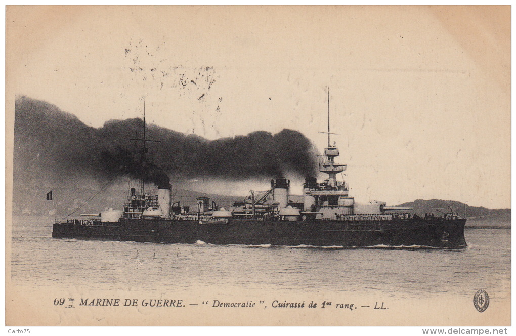 CPA  BATEAUX / MARINE DE GUERRE / CUIRASSE / " DEMOCRATIE "  / LL 69 - Guerra