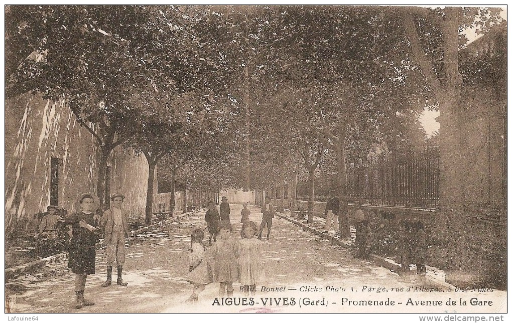AIGUES VIVES (Gard) - Promenade - Avenue De La Gare - Aigues-Vives