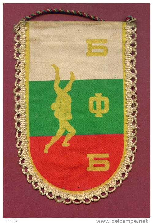 W15  / SPORT - BULGARIAN FEDERATION Wrestling Lutte Ringen  - 10  X 15.5 Cm. Wimpel Fanion Flag Bulgaria Bulgarie - Altri & Non Classificati