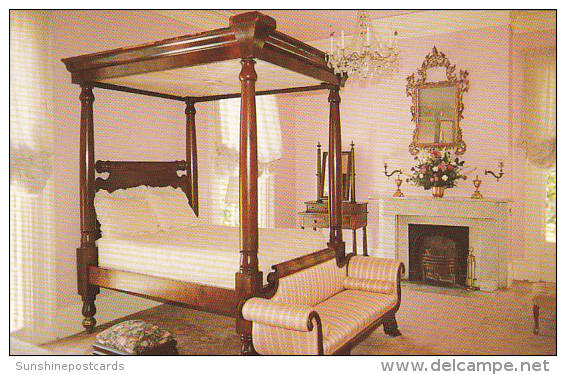 Louisiana White Castle Nottoway Plantation Four Poster Bed - Other & Unclassified