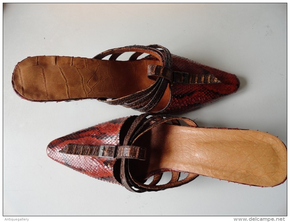 VINTAGE : PAIRE DE CHAUSSURES REPTILE TAILLE 37 - Chaussures
