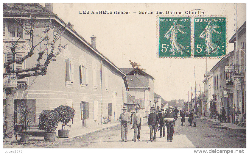 38 / LES ABRETS / SORTIE DES USINES CHARLIN / RARE ET  JOLIE CARTE ANIMEE - Les Abrets