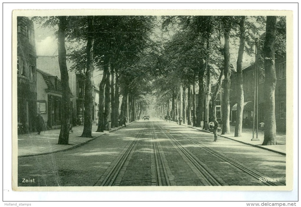 ZEIST * SLOTLAAN * ANSICHTKAART * CPA * GELOPEN IN 1934 VAN ZEIST NAAR HAARLEM  (3070d) - Zeist