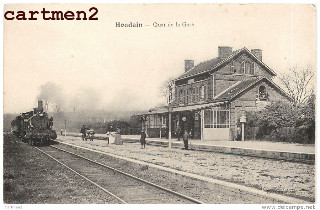 HOUDAIN QUAI DE LA GARE TRAIN LOCOMOTIVE 62 - Houdain