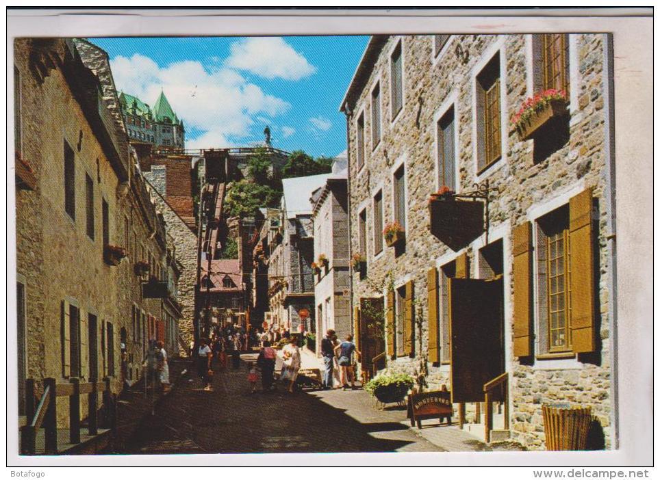 CPM QUEBEC, LA RUE SOUS LE FORT A LA PLACE ROYALE - Québec - La Citadelle