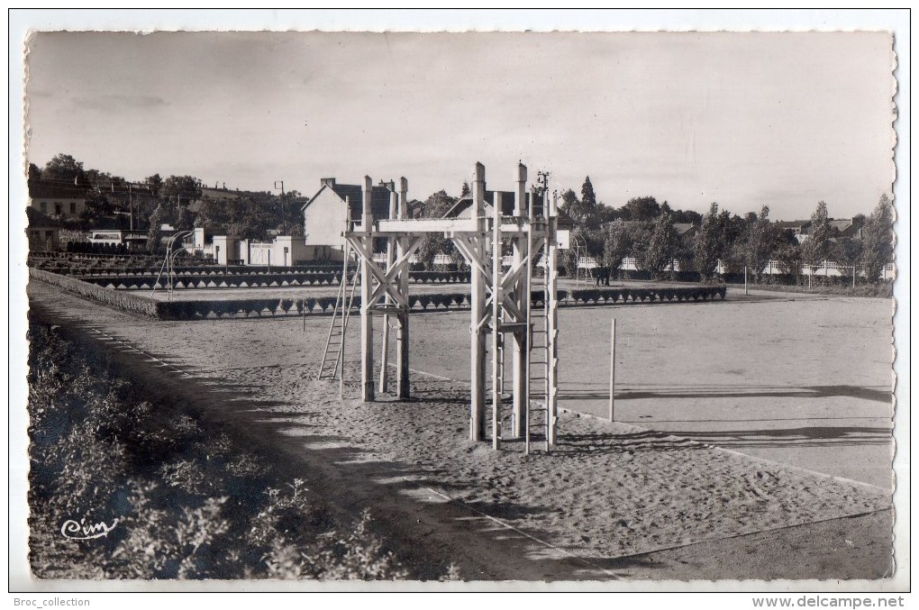 Saint-Eloy-les-Mines, Le Stade Rémy Durin, 1958, C.I.M. N° 5 - Saint Eloy Les Mines