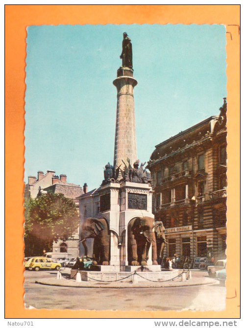 V09-73-B-savoie--chambery-fontaine Des Elephants- Voiture-- - Chamoux Sur Gelon