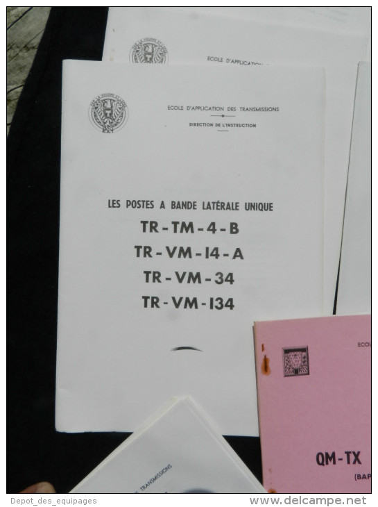 BEL ENSEMBLE 1.5 KILO MANUELS RADIOS ARMEE FRANCAISE à voir .........
