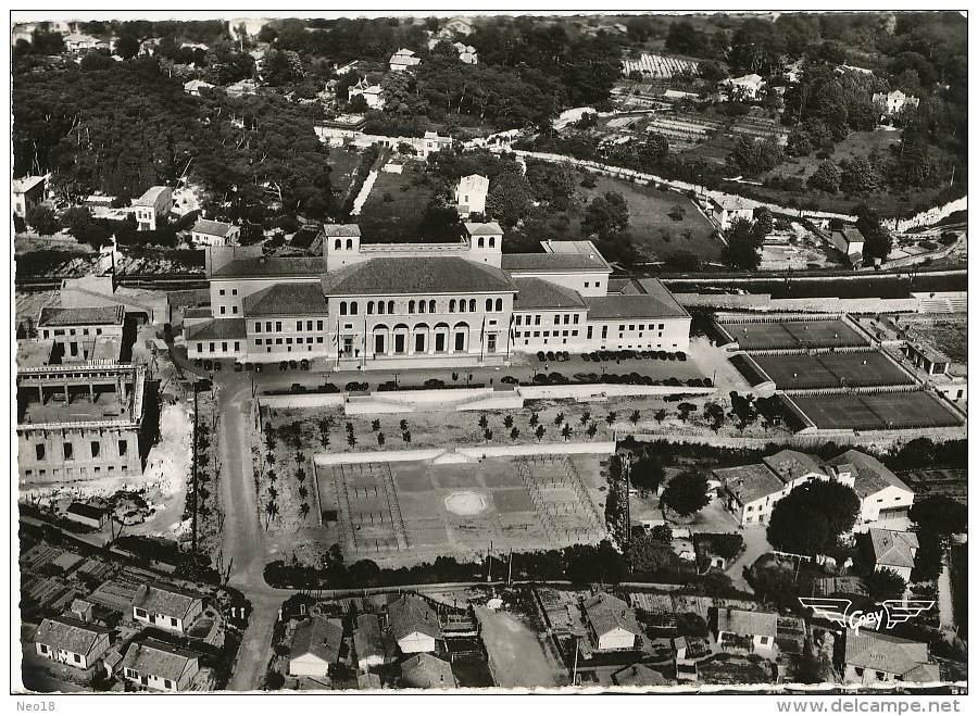 Aix En Provence Années 50/60   Vue Aerienne Les Nouvelles Facultés - Aix En Provence