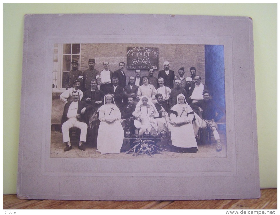 BOURGES (CHER) MILITARIA. LA SANTE. PENSIONNAT DE LA PROVIDENCE. BLESSES DE LA CAMPAGNE DE 1914.    2680FIF - Autres & Non Classés