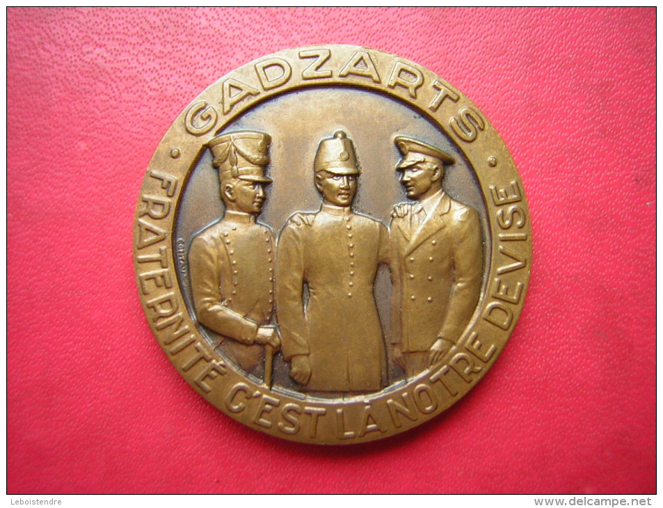 MEDAILLE BRONZE 1982 GADZARTS FRATERNITEC'ESTLA NOTRE DEVISE  SOCIETE DES INGENIEURS ARTS Et METIERS FONDEE EN 1846 - Professionnels / De Société