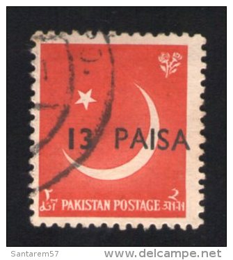 Pakistan 1961 Oblitéré Rond Used Stamp Croissant Et étoile Nouvelle Devise Surimprimée - Pakistan