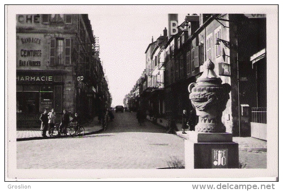 MOULINS RUE REGEMORTES - Moulins