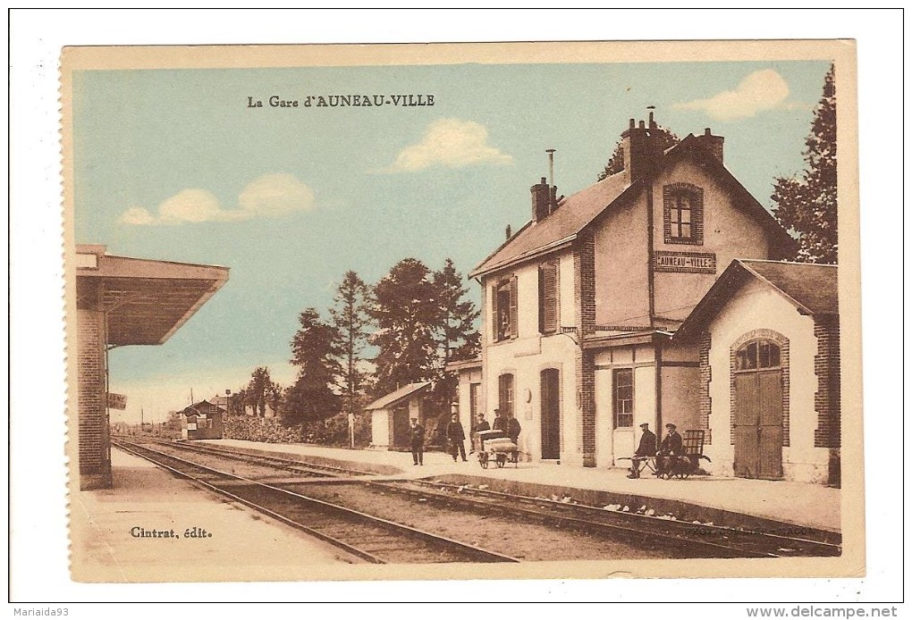 AUNEAU - EURE ET LOIR - LA GARE D'AUNEAU VILLE - CHEMIN DE FER - Auneau