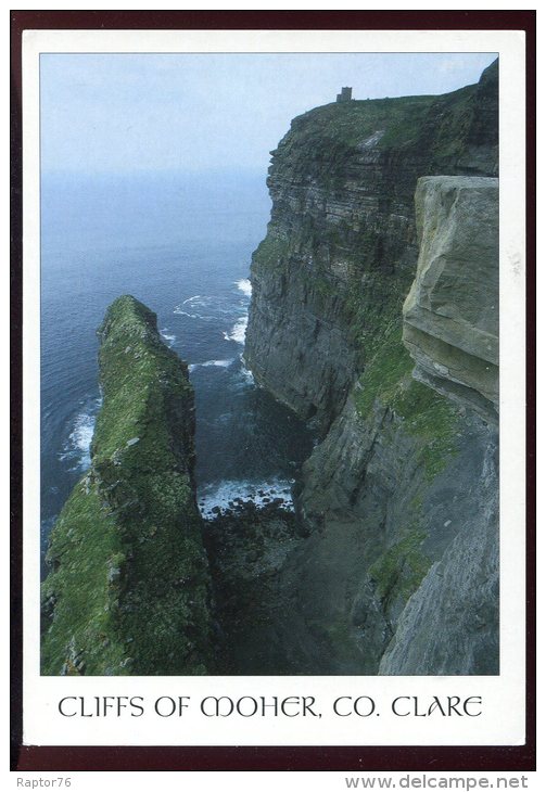 CPM Irlande CLARE The Cliffs Of Moher Les Falaises De Moher - Clare