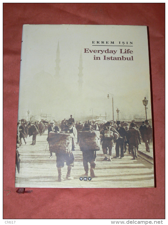 ISTANBOUL /  ISTANBUL  EVERYDAY IN ISTANBUL TURKS SOCIAL IDENTITY  EDIT YKV - Azië