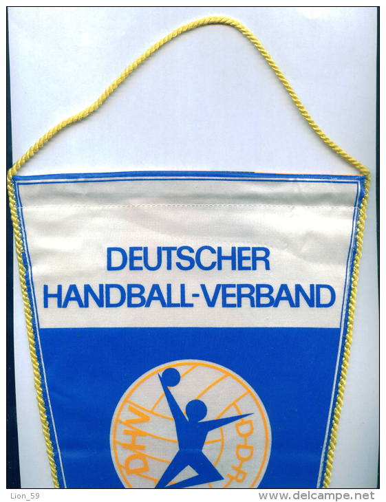 W157 / SPORT - Handball Hand-Ball  Balonmano DHV DDR - 20 X 31.5 Cm.  Wimpel Fanion Flag Deutschland Germany Allemagne - Handbal