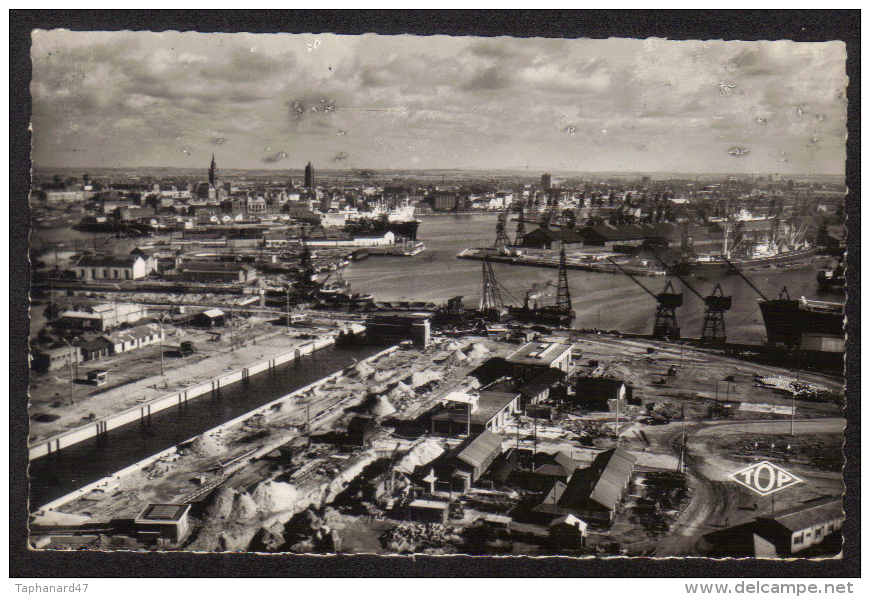 CPSM Pf .Dépt .59. DUNKERQUE. Panorama Du Port. - Dunkerque