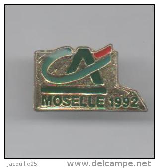 PINS PIN'S  BANQUE CA CREDIT AGRICOLE  19 X 11 MMS EPOXY MOSELLE - Banques