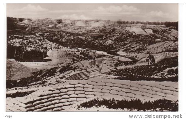 VIMY-RIDGE - CANADIAN TRENCHES - COTE DE VIMY - TRANCHEES CANADIENNES   SUPERBE - Autres & Non Classés