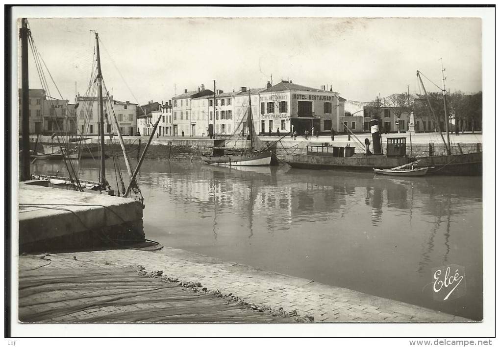 ILE DE RE , LA FLOTTE , Le Port Et L' Entrée Des Allées - Ile De Ré