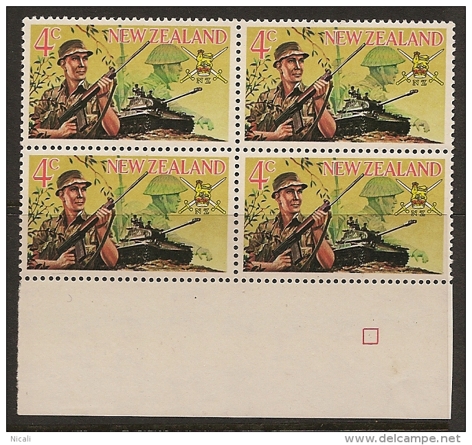 NZ 1968 4c Army Wmk Inverted X 4 SG 884w UNHM WQ122 - Abarten Und Kuriositäten