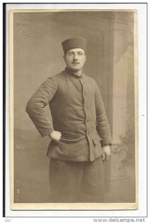 Carte Photo D'un Soldat , Photo : Procion à Angouleme - Uniformes