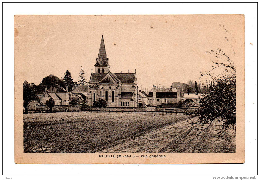 Canton Allonnes Vue D'ensemble Du Village De Neuillé Avec L'eglise Ecrite En 1950 - Allonnes