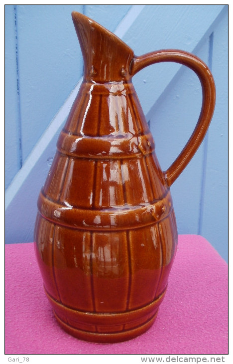 Pichet à Col Allongé, Couleur Marron - Carafes