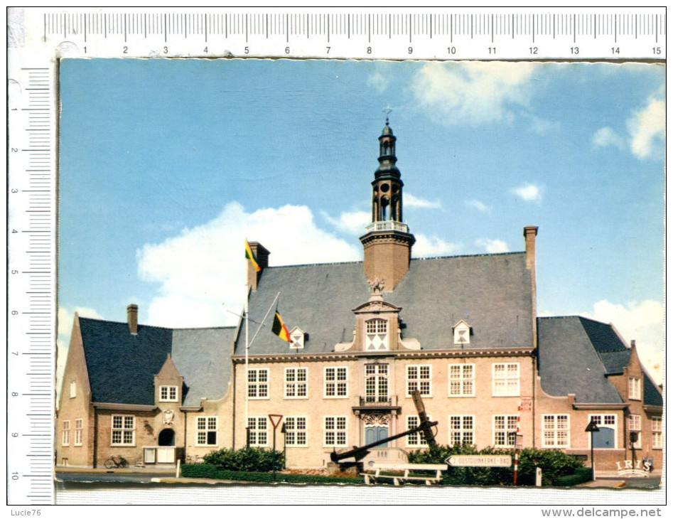 OOSTDUINKERKE  -  Gemeentehuis  -  Maison Communale - Oostrozebeke