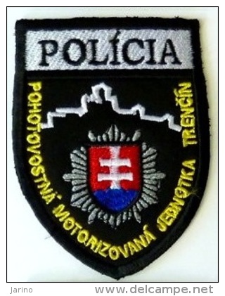 Police Slovaque - Slovakia, écussons Tissu-Patches, Unité Motorisée Mode Veille, Ville Trenín, SWAT - RIOT Unit - Police & Gendarmerie