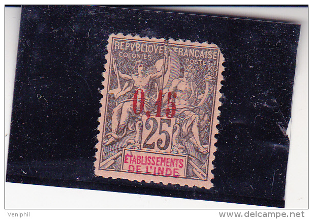 INDE- TIMBRE N° 22 NEUF SANS GOMME  ET DENT MANQUANTE ANGLE SUP DROIT -COTE: 125 € - Unused Stamps