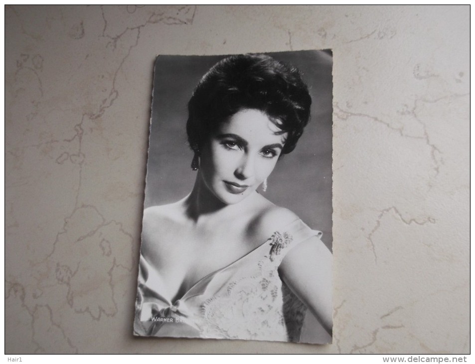 VDS CPA  ELISABETH TAYLOR   SUPERBE ACTRICE ET BEAU DECOLLETE - Actores