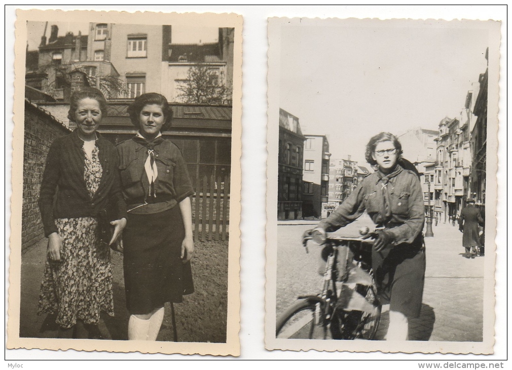 Foto/Photo. Scoutisme. Jeune Femme Scout. 12 Avril 1942. Lot De 2 Photos. - Personnes Anonymes