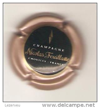 CAPSULE MUSELET CHAMPAGNE  NICOLAS FEUILLATTE CHOUILLY FRANCE (or Et Blanc Sur Noir Contour Doré) - Feuillate