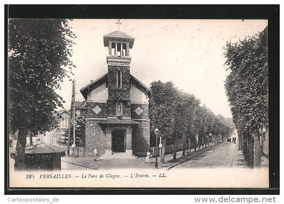 CPA Versailles, Le Parc De Clagny - L'Entrée - Versailles