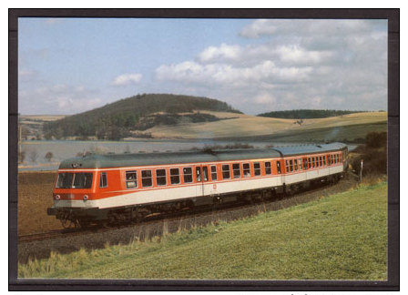 Diesel - Triebwagen 614044-6 + 914016 + 614043 Der Deutschen Bundesbahn , Als Sonderzug Bei Bad Neustadt / Saale - Eisenbahnen