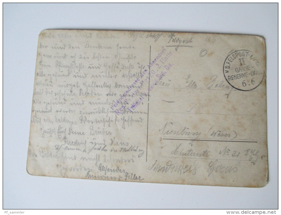 Fotokarte 1. Weltkrieg Soldaten/ Sanitäter / Rotes Kreuz Stempel: K.D. Feldpost-Exp. II Garde Reserve-Dvis. 6.6. - Uniformen