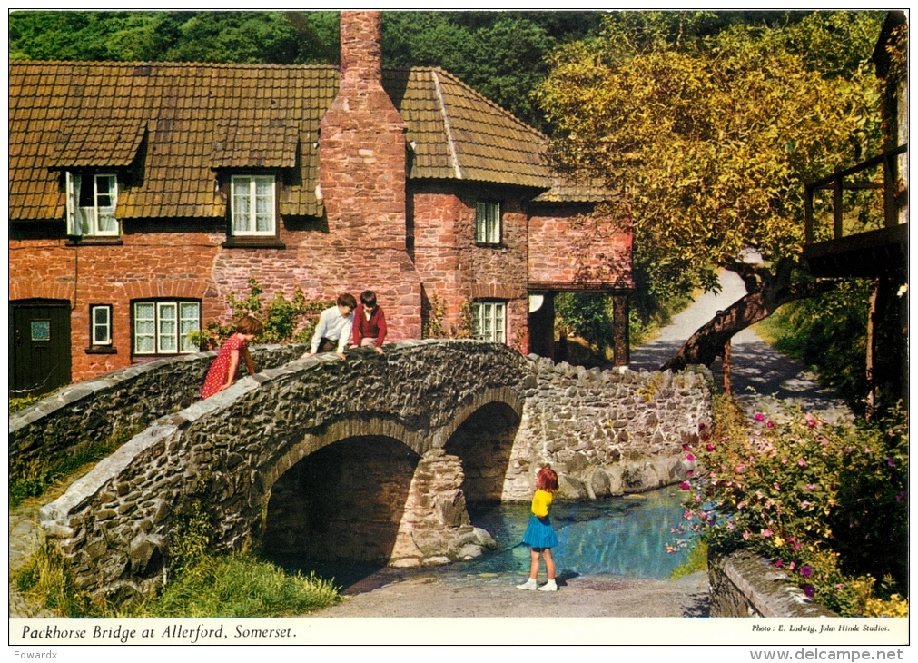 Allerford, Somerset, England Postcard John Hinde Unposted #1 - Autres & Non Classés