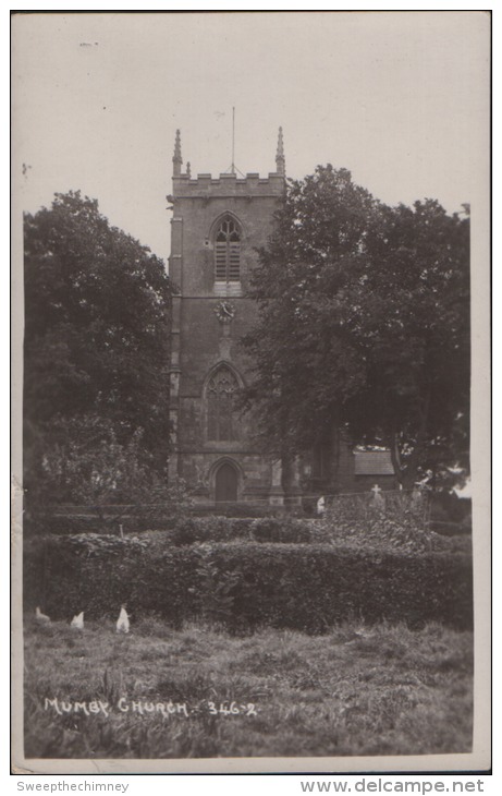 RP MUMBY CHURCH + CHICKENS HENS Nr Spilsby WILLOUGHBY Alford Skegness Gunby St. Peter Lincolnshire OLD POSTCARD - Andere & Zonder Classificatie