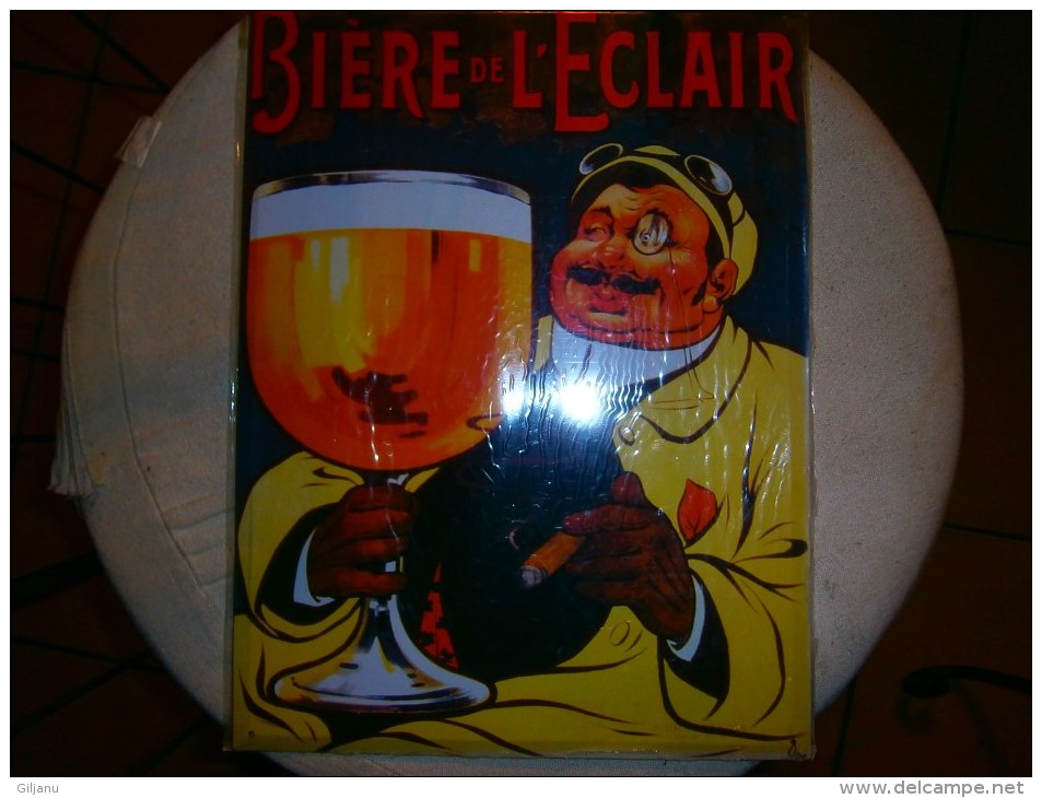 PLAQUE TOLE  BIERE DE L ECLAIR 39 X 30 CM - Placas Con Esmalte & En Chapa