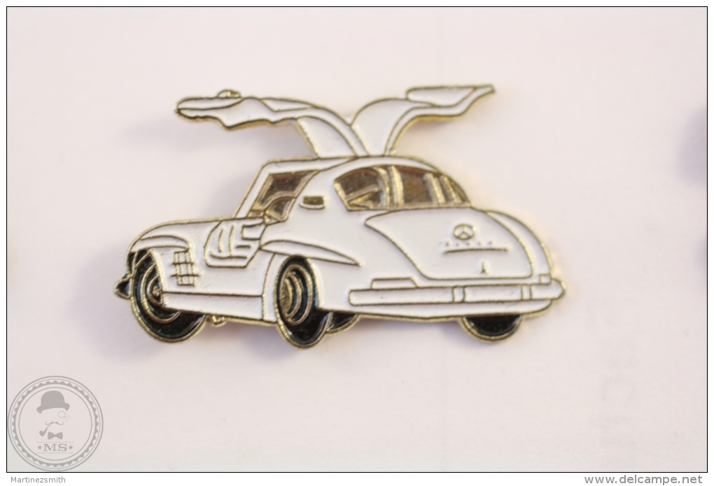 Mercedes 300 SL White Colour - Pin Badge #PLS - Mercedes