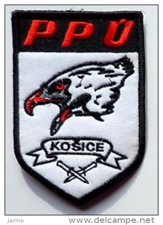 Police Slovaque - Slovakia, écussons Tissu-Patches, Service De Police Mode Veille De Košice, SWAT-RIOT Unit - Polizei