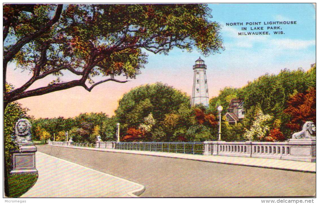 North Point Lighthouse In Lake Park - Milwaukee, Wisconsin - Milwaukee